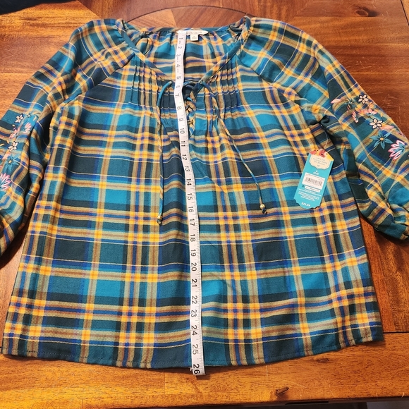 Pioneer Woman Lace Up Blouse - Picture 6 of 8